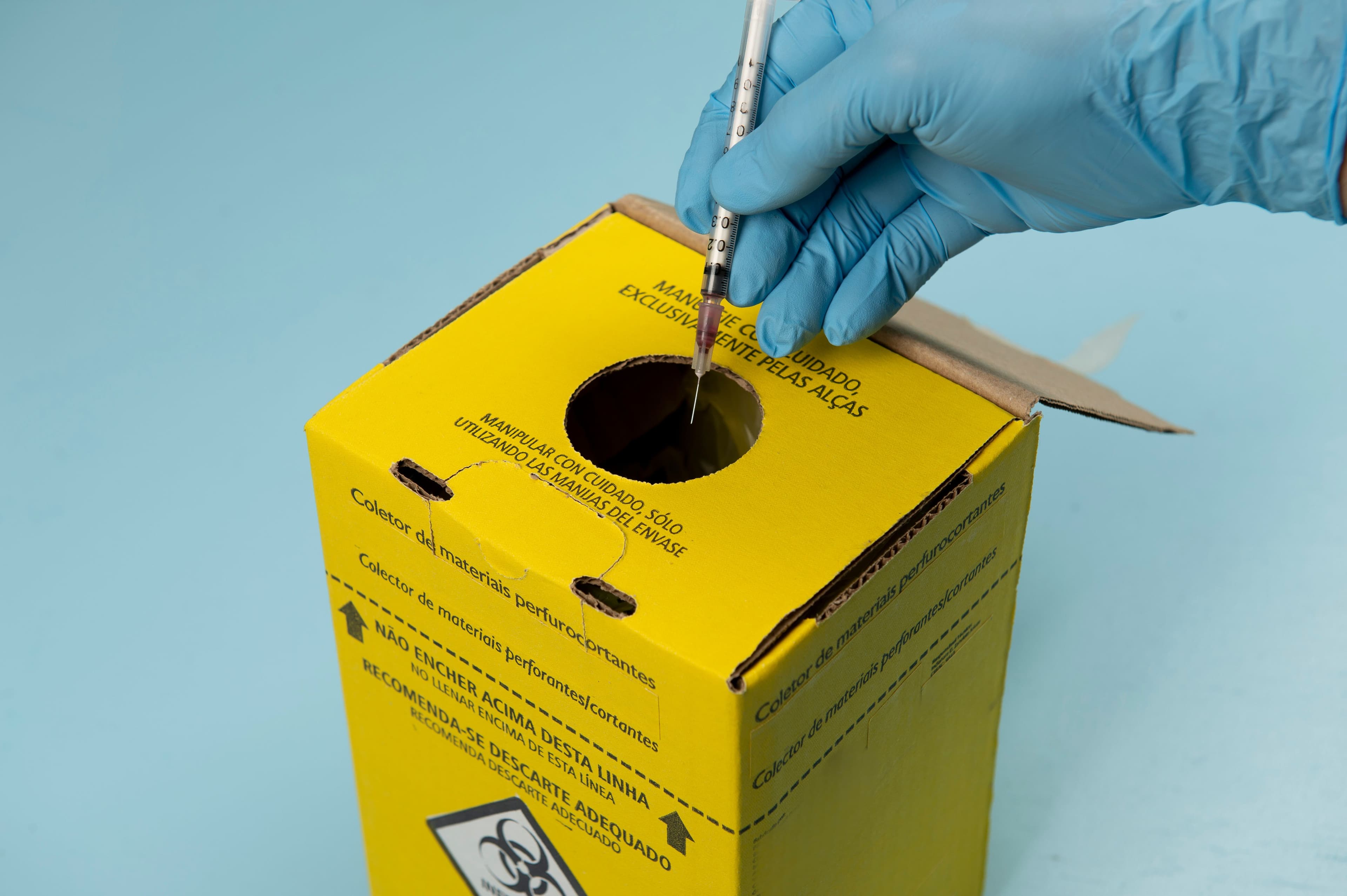 l'immagine rappresenta un rifiuto ospedaliero